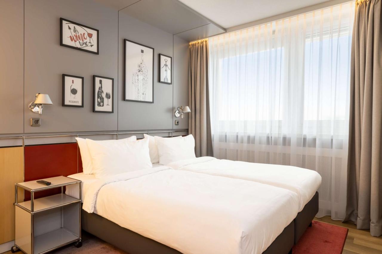 Radisson Blu Hotel Ерфурт Екстер'єр фото
